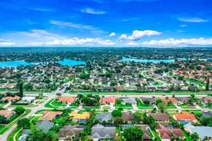 1637 Farmington Cir, Wellington, FL 33414 - Photo 41