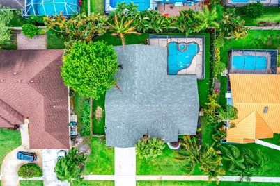 1637 Farmington Circle, Wellington, FL 33414 - Photo 11