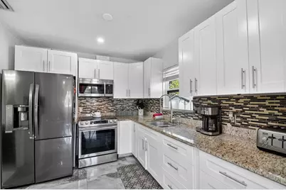 425 Broward Avenue, Greenacres, FL 33463 - Photo 15