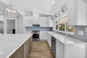 1254 SW 4th Ct, Boca Raton, FL 33432 - Photo 11