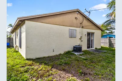 328 Jennings Avenue, Greenacres, FL 33463 - Photo 13