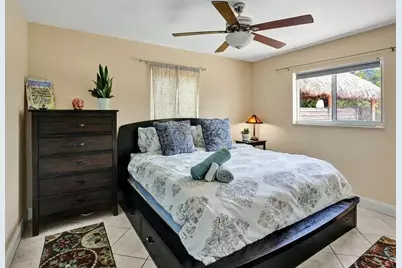 2099 NE 4th Court, Boca Raton, FL 33431 - Photo 13