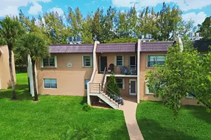140 Lake Meryl Dr, West Palm Beach, FL 33411 - Photo 3