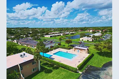 140 Lake Meryl Drive #Apt 233, West Palm Beach, FL 33411 - Photo 5