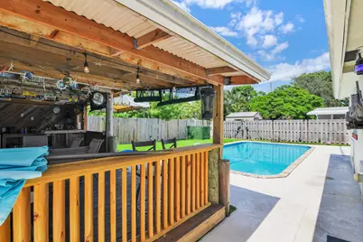 5221 NE 16th Avenue, Pompano Beach, FL 33064 - Photo 1