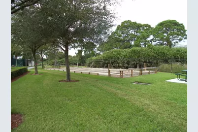 191 NW Willow Grove Avenue, Port Saint Lucie, FL 34986 - Photo 57