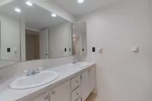 393 Lake Arbor Dr, Palm Springs, FL 33461 - Photo 19