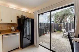 393 Lake Arbor Dr, Palm Springs, FL 33461 - Photo 11