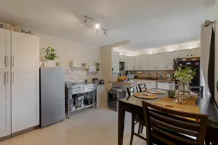 393 Lake Arbor Dr, Palm Springs, FL 33461 - Photo 9