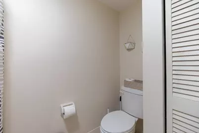 393 Lake Arbor Drive, Palm Springs, FL 33461 - Photo 21