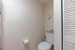 393 Lake Arbor Dr, Palm Springs, FL 33461 - Photo 21