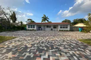 189 SE 27th Pl, Boynton Beach, FL 33435 - Photo 1