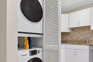 15 Stratford Dr, Boynton Beach, FL 33436 - Photo 9