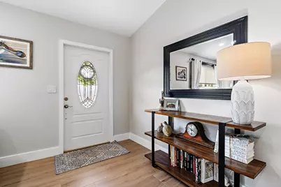 8913 SE Sandridge Avenue, Hobe Sound, FL 33455 - Photo 9