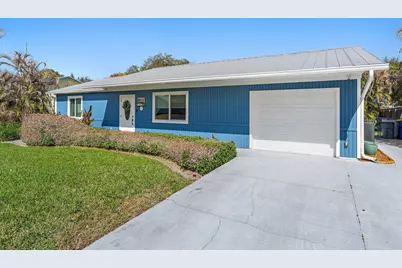 8913 SE Sandridge Avenue, Hobe Sound, FL 33455 - Photo 7