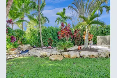 762 Crescent Way, Weston, FL 33326 - Photo 17