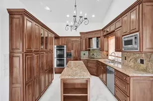 762 Crescent Way, Weston, FL 33326 - Photo 13