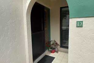 24 Lexington Ln W, Palm Beach Gardens, FL 33418 - Photo 3