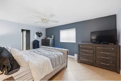 2301 NW 37th Avenue, Lauderdale Lakes, FL 33311 - Photo 13