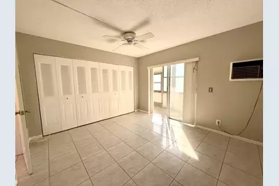 166 Sussex I, West Palm Beach, FL 33417 - Photo 1