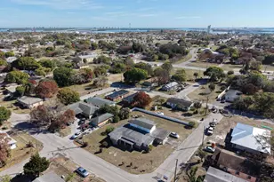 802 N 15th St, Fort Pierce, FL 34950 - Photo 9