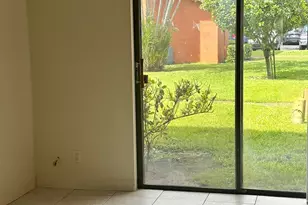 50 SE 12th St, Boca Raton, FL 33432 - Photo 3