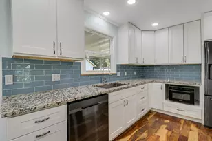 5909 Seagrape Dr, Fort Pierce, FL 34982 - Photo 9