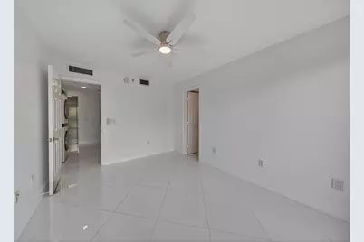 900 SE 2nd Street #201, Fort Lauderdale, FL 33301 - Photo 21