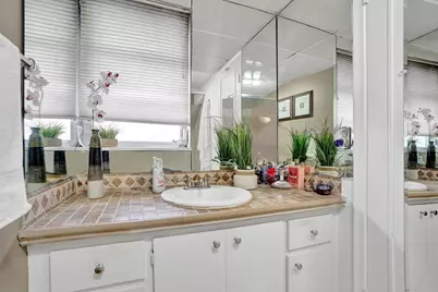 218 NE 12th Avenue #401, Hallandale Beach, FL 33009 - Photo 11