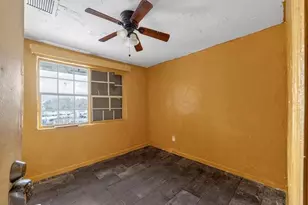 2765 NW 60th St, Miami, FL 33142 - Photo 13