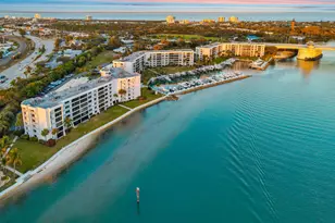 1542 Jupiter Cove Dr, Jupiter, FL 33469 - Photo 1