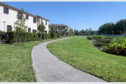 4733 Santa Cruz Way, Davie, FL 33314 - Photo 33