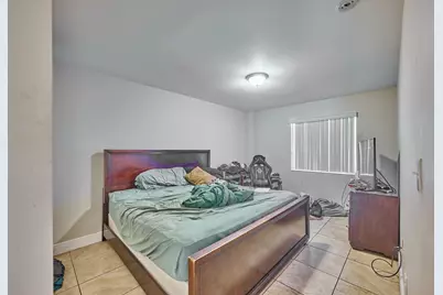 1990 NW 4th #1, Miami, FL 33136 - Photo 11