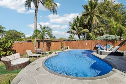 7803 NW 69th Terrace, Tamarac, FL 33321 - Photo 15