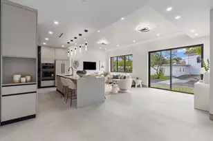 843 SW 14th Ct, Fort Lauderdale, FL 33315 - Photo 17