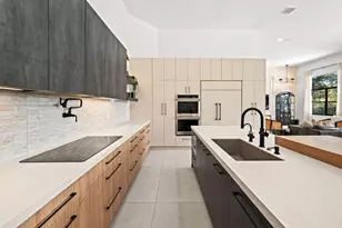 13185 SW 44th St, Davie, FL 33330 - Photo 11