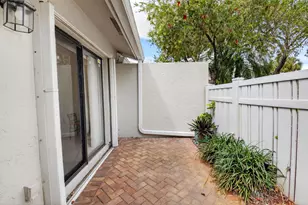 30 Eastgate Dr, Boynton Beach, FL 33436 - Photo 5