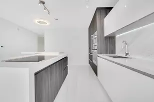 851 NE 1st Ave, Miami, FL 33132 - Photo 13