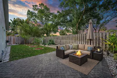 2021 Normandy Circle, West Palm Beach, FL 33409 - Photo 3