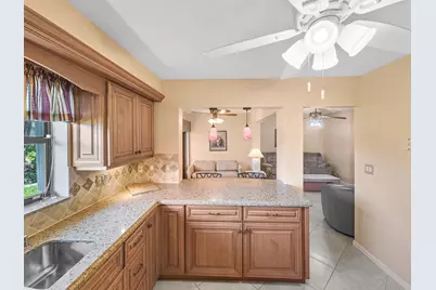 9810 Tabebuia Tree Drive #B, Boynton Beach, FL 33436 - Photo 3