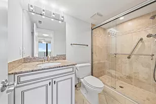 3000 N Ocean Dr, Riviera Beach, FL 33404 - Photo 7