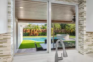 1061 NW 3rd St, Boca Raton, FL 33486 - Photo 9