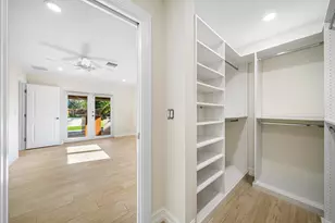 1061 NW 3rd St, Boca Raton, FL 33486 - Photo 25