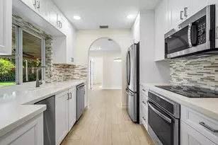 1061 NW 3rd St, Boca Raton, FL 33486 - Photo 7