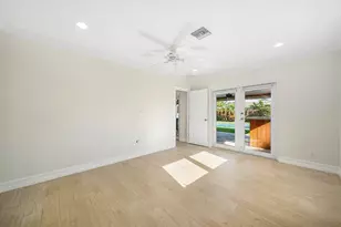 1061 NW 3rd St, Boca Raton, FL 33486 - Photo 11