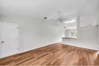 1566 SW Bellevue Avenue, Port Saint Lucie, FL 34953 - Photo 9