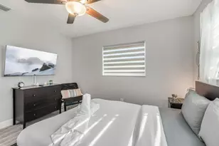 1051 SW 32nd Ct, Fort Lauderdale, FL 33315 - Photo 9