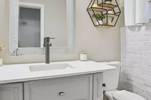 4831 S Hemingway Cir, Margate, FL 33063 - Photo 17