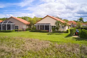51 Monterey Pointe Dr, Palm Beach Gardens, FL 33418 - Photo 25