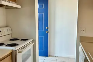 8540 N Sherman Cir, Miramar, FL 33025 - Photo 5